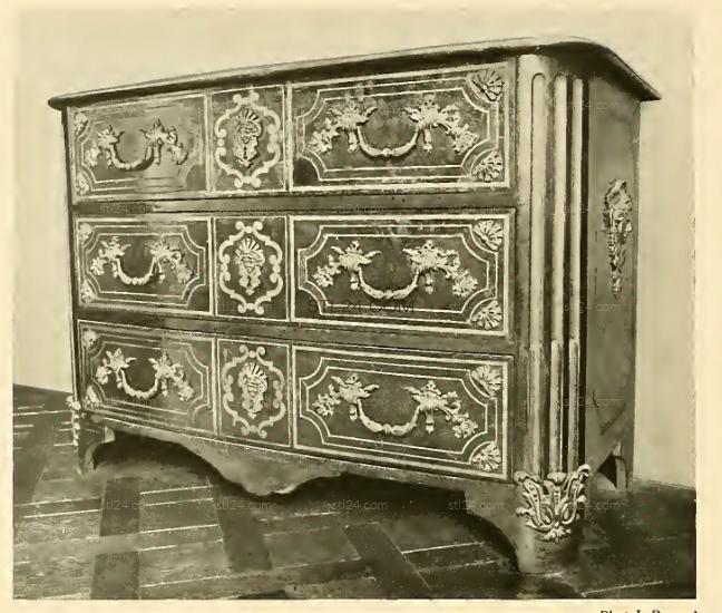 CHEST OF DRAWERS_0183